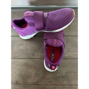 TIEM Women's Cycle Shoes - Sangria